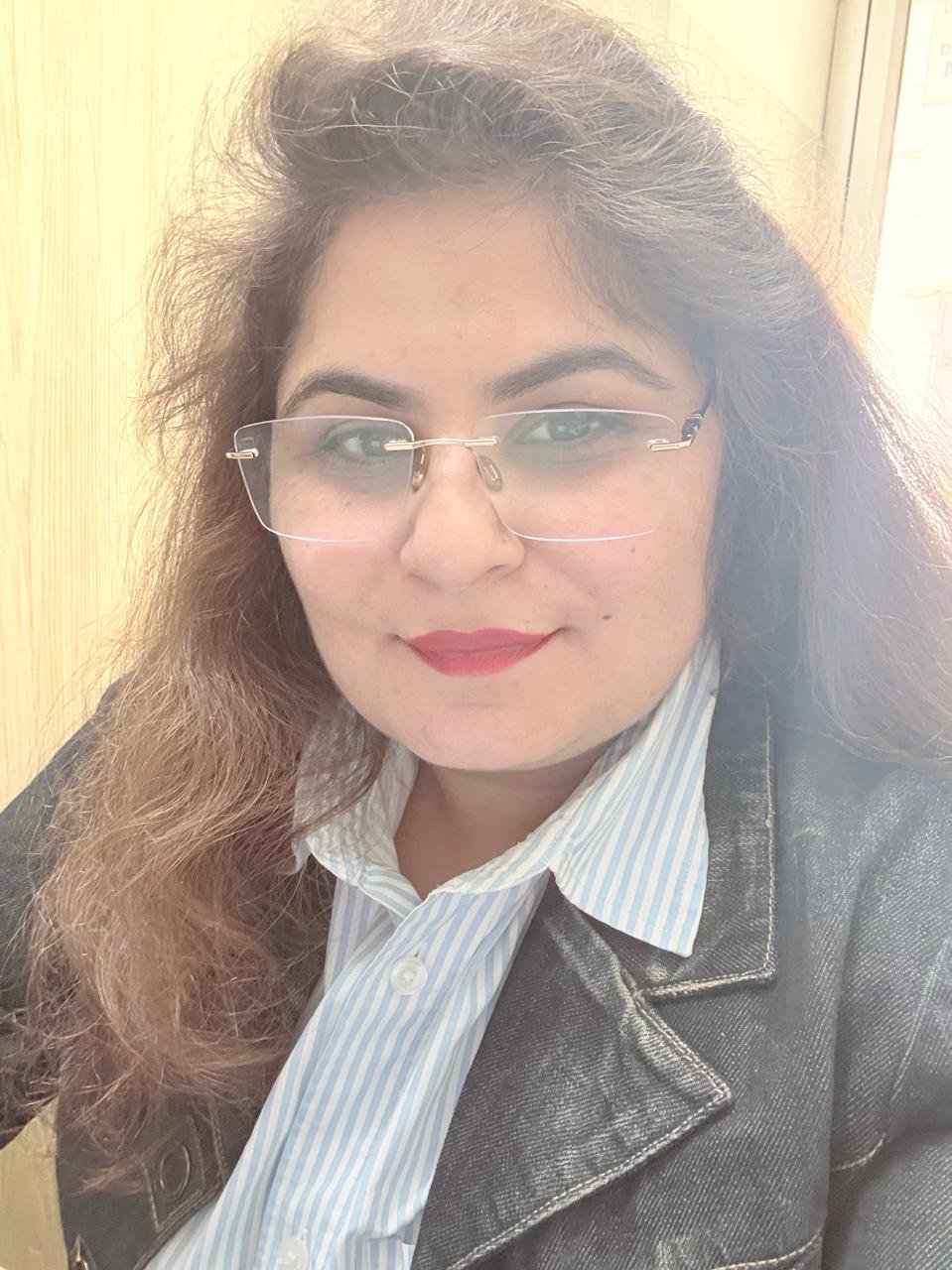 Chavi R Luthra